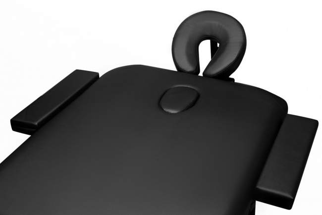 Складной 3-х секционный алюминиевый массажный стол BodyFit, черный 70 см (валик в комплекте) - фото7